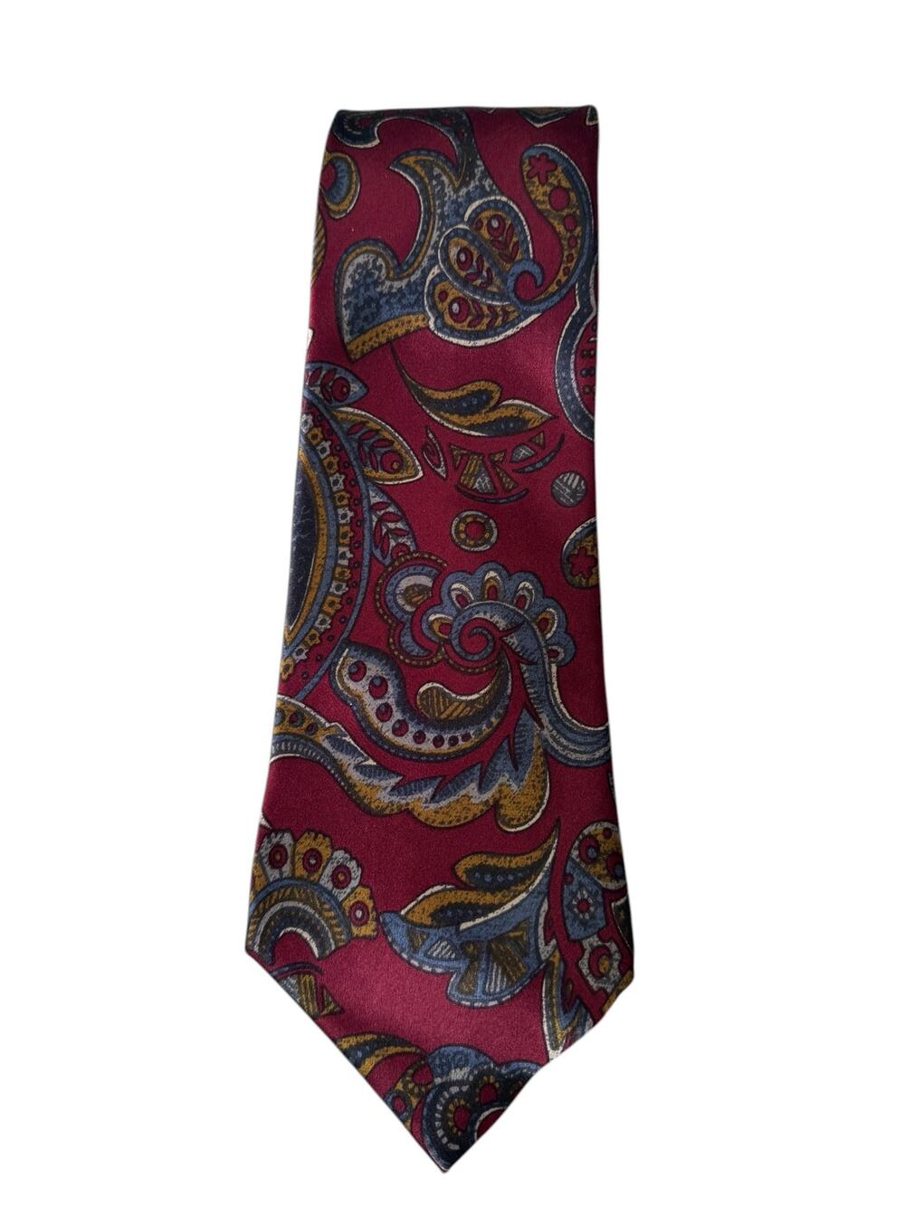 Vintage CHRISTOPHER HAYES Red Multicolor Shiny Silk Paisley Tie Made in Italy